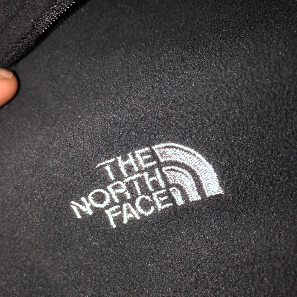 North face quarter zip up